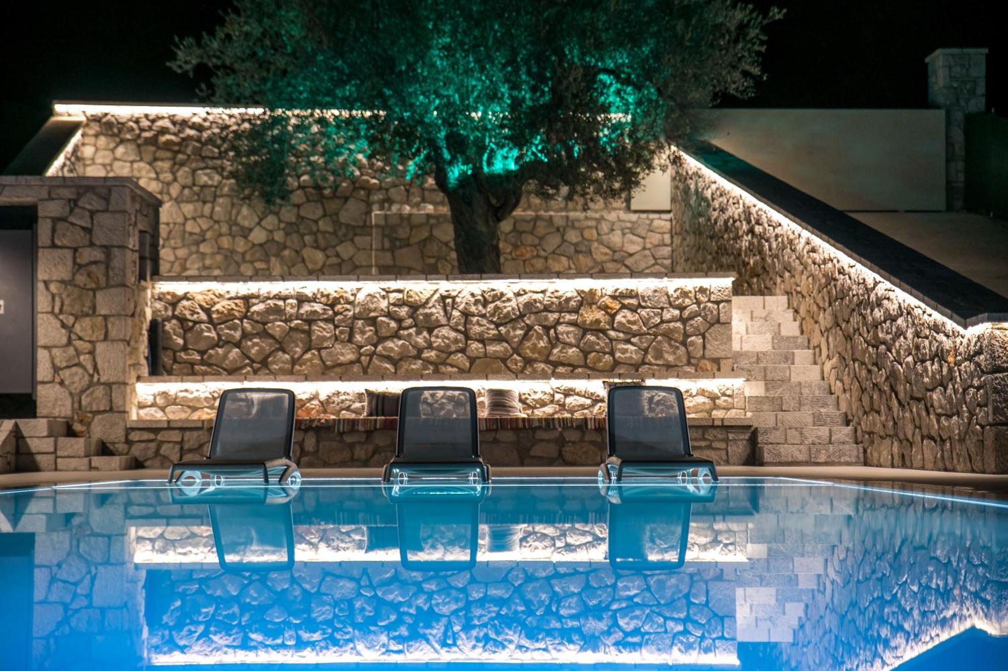 Charaki Dream Villas ภายนอก รูปภาพ